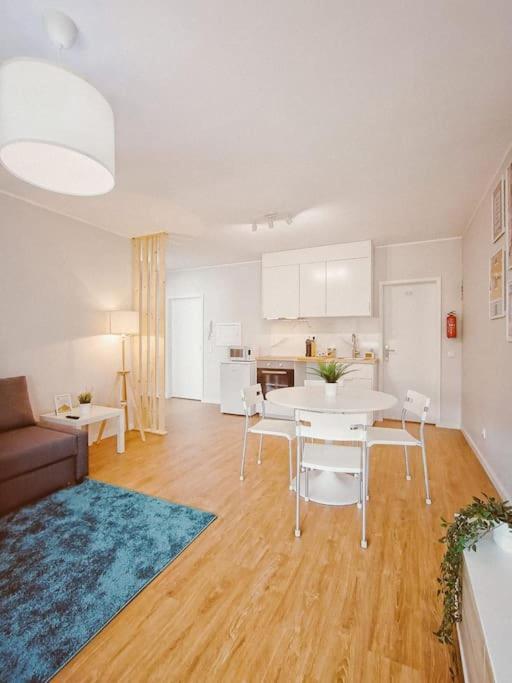 Alameda Apartment *